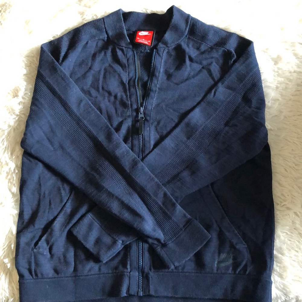 Nike size medium knit zip up VGUC